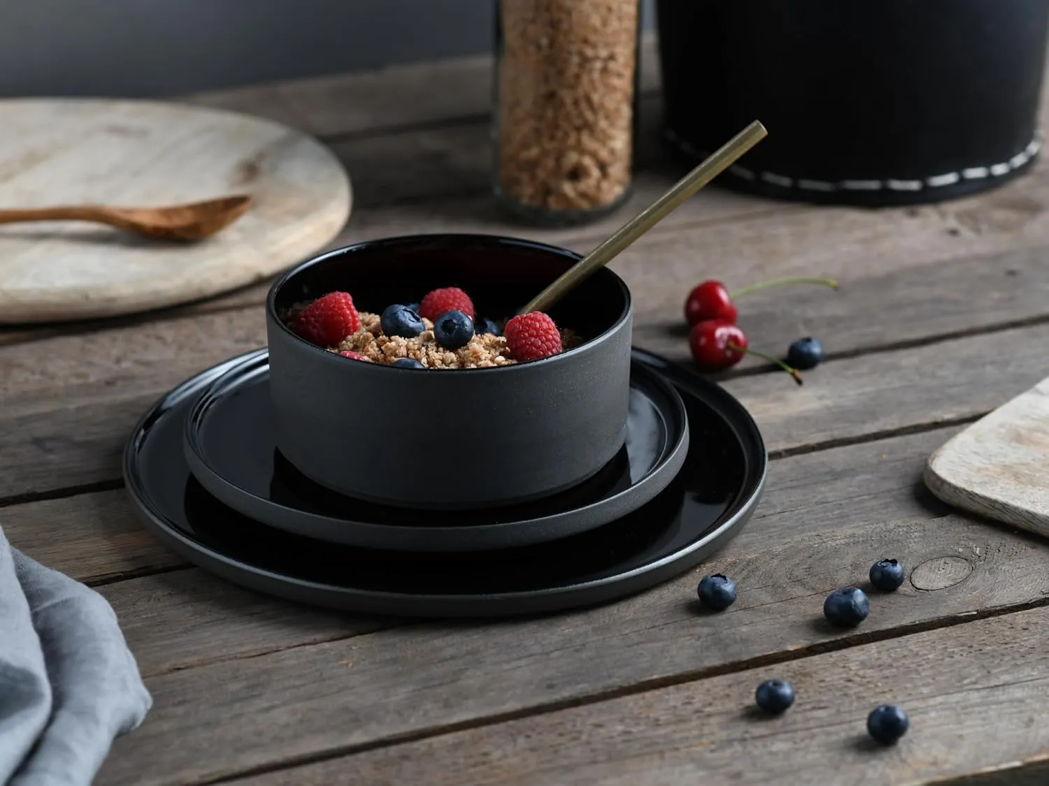 Futuro Series 21664, 4-Piece Crockery Set, Stoneware Bowls, Dishwasher and Microwave Safe, Made in Portugal